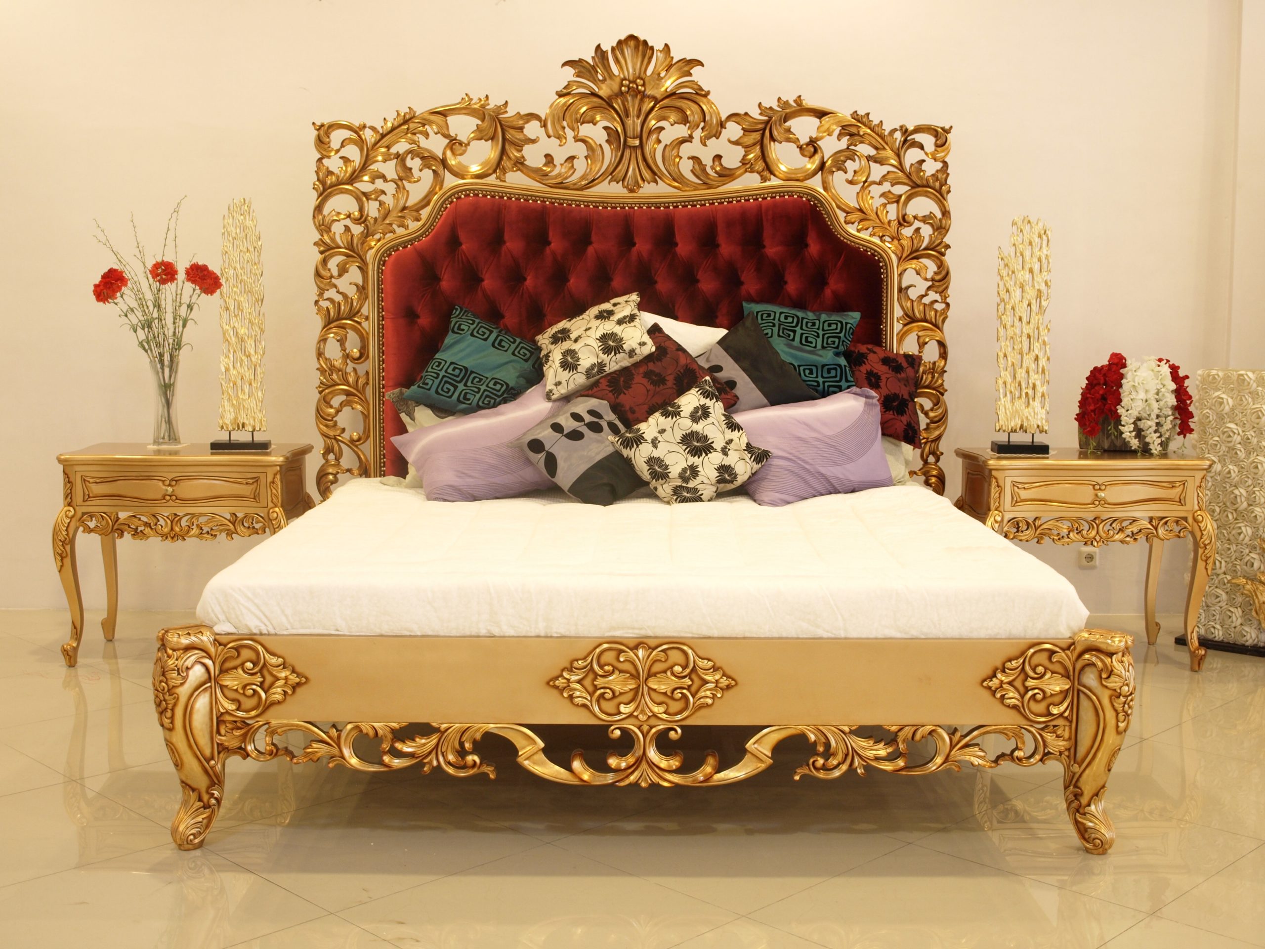 The Gold Royal Bedroom Set - Beautiful Homes Blog's
